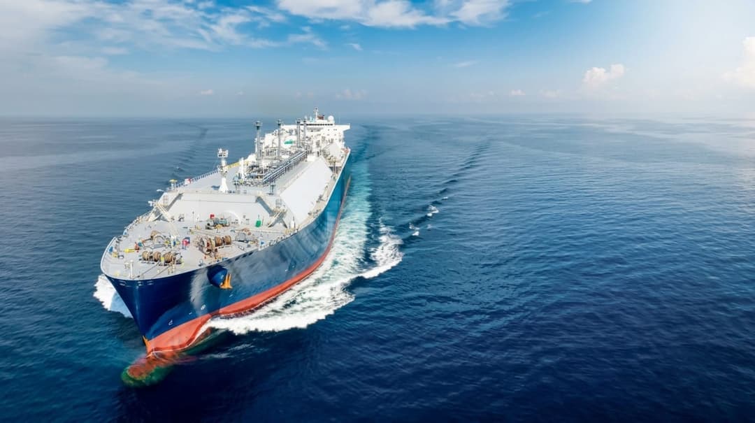 YPF firma acuerdos para fortalecer el proyecto Argentina LNG con Eni y XRG