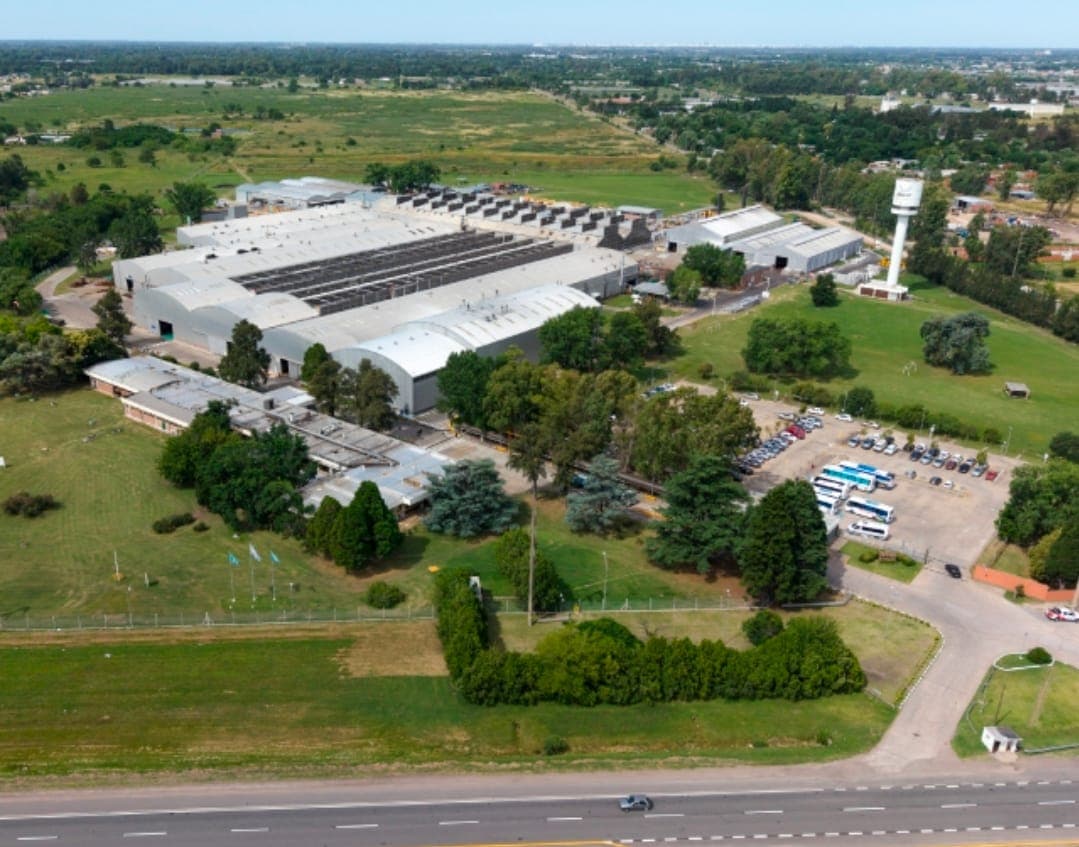 Aluar construye parque solar de 55 hectáreas en La Plata que generará 55.000 MWh anuales